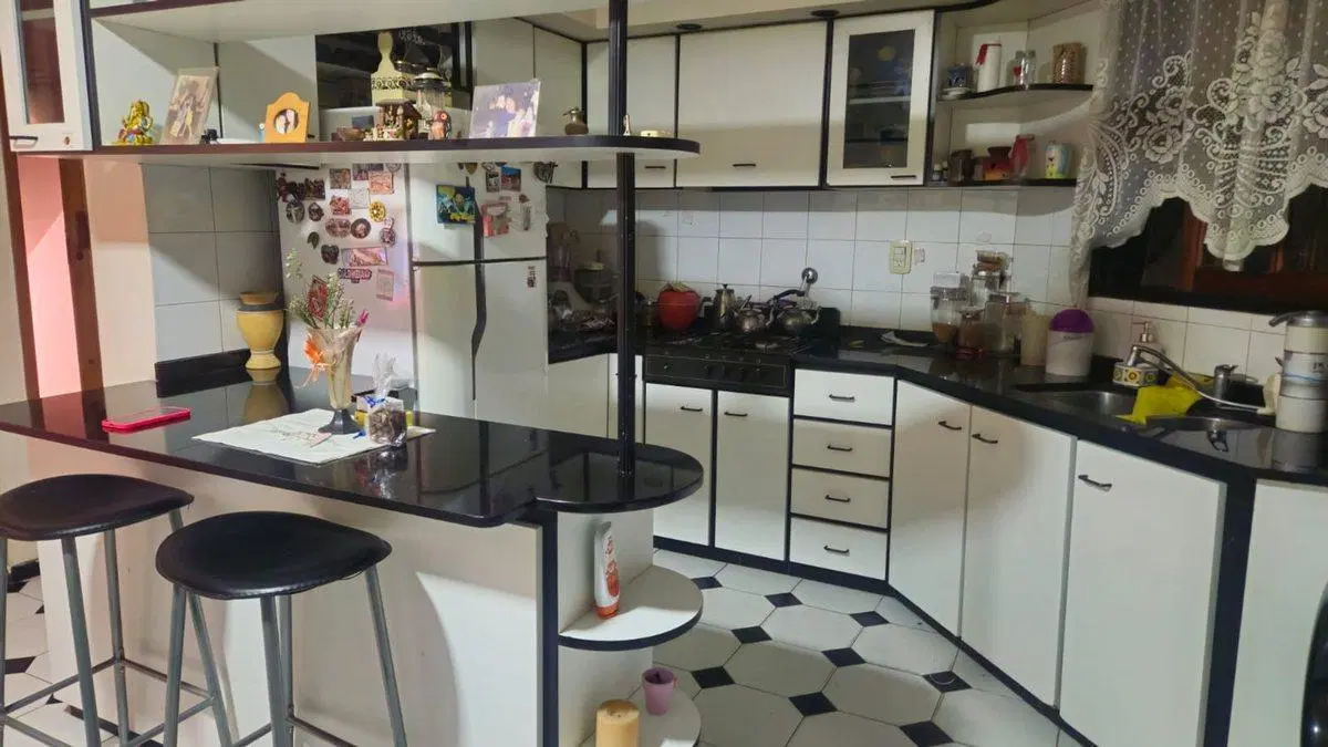 Venta PH tipo Casa c/parque y pileta. Haedo 5