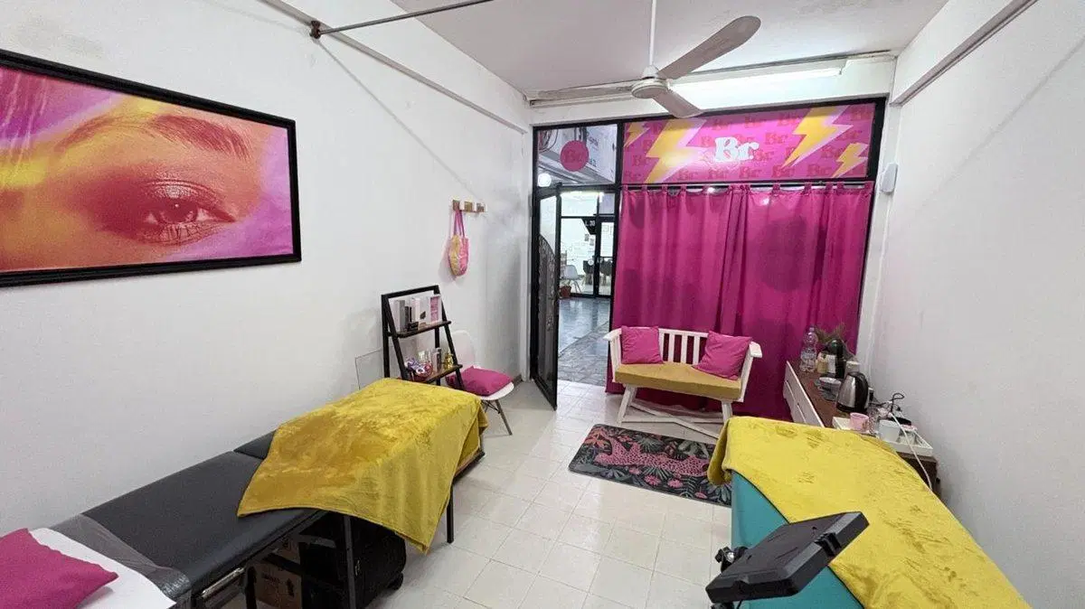 Venta local en Galeria Haedo centro 4