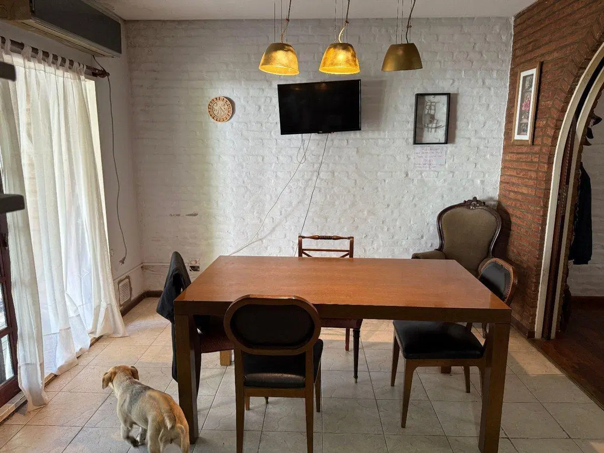 Casa mas lote lindero en venta. Hurlingham 5