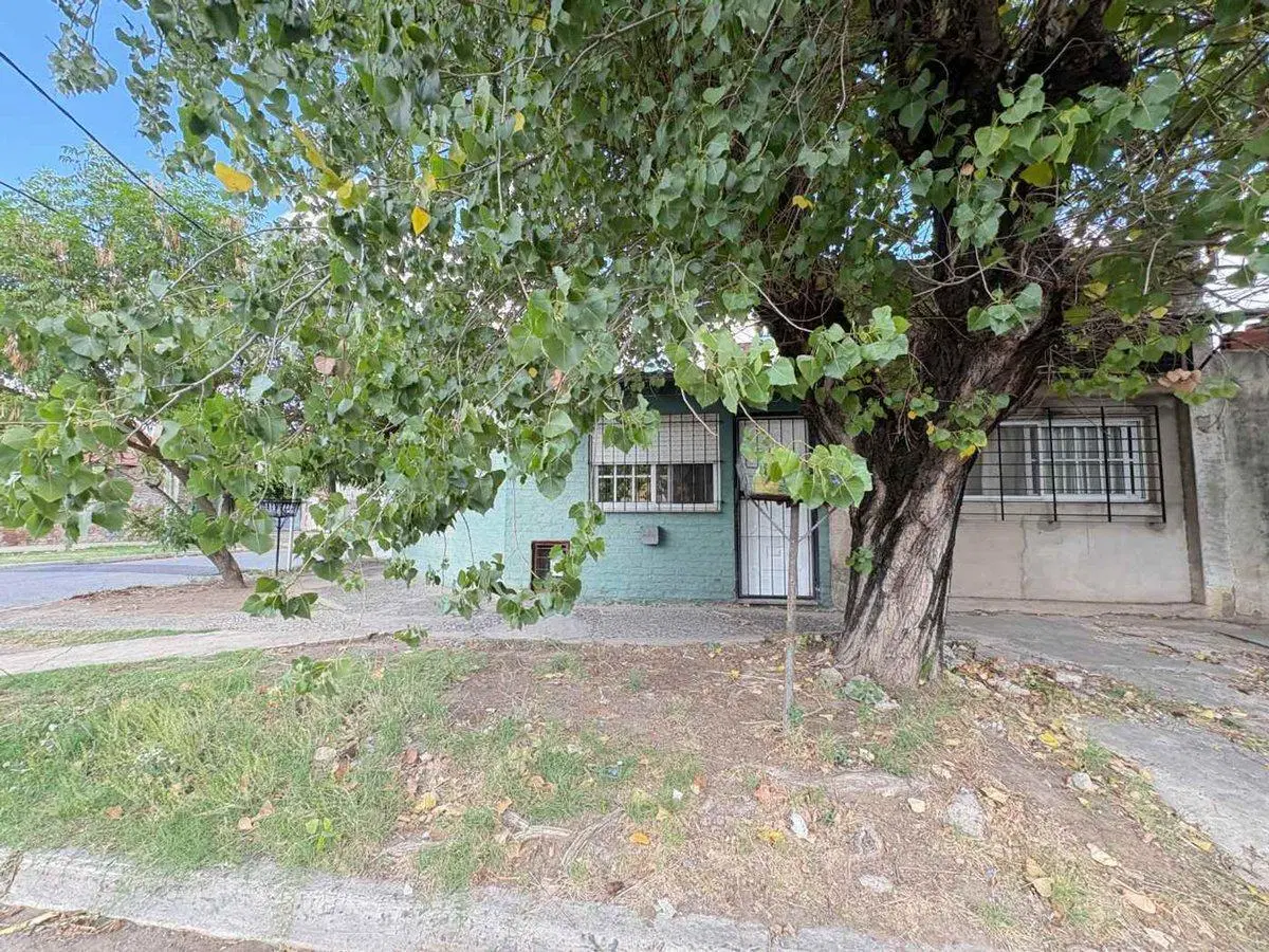 Venta Casa 6 ambientes cochera Rafael Castillo 4