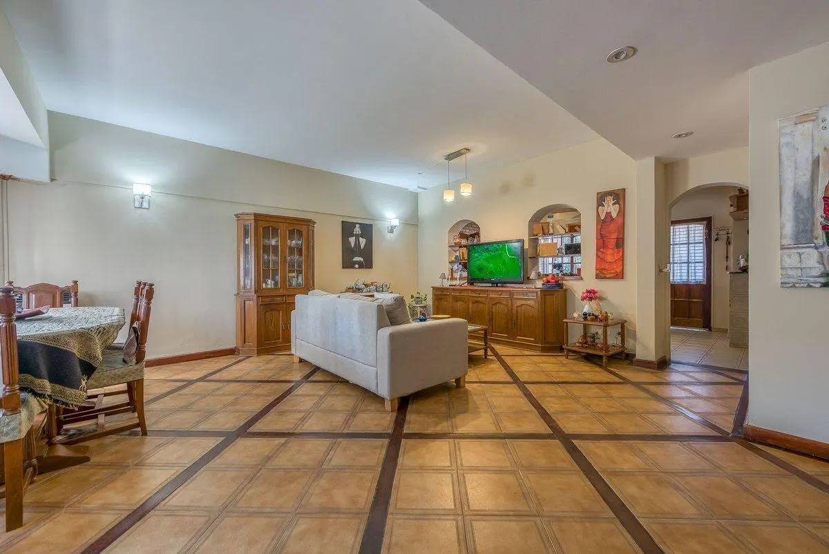 Venta Casa 4 Amb, Hurlingham. c/piscina, Cochera 4