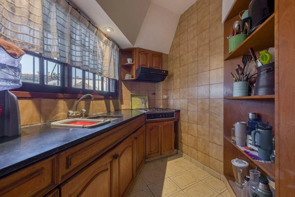 Venta Casa 4 Amb, Hurlingham. c/piscina, Cochera 2