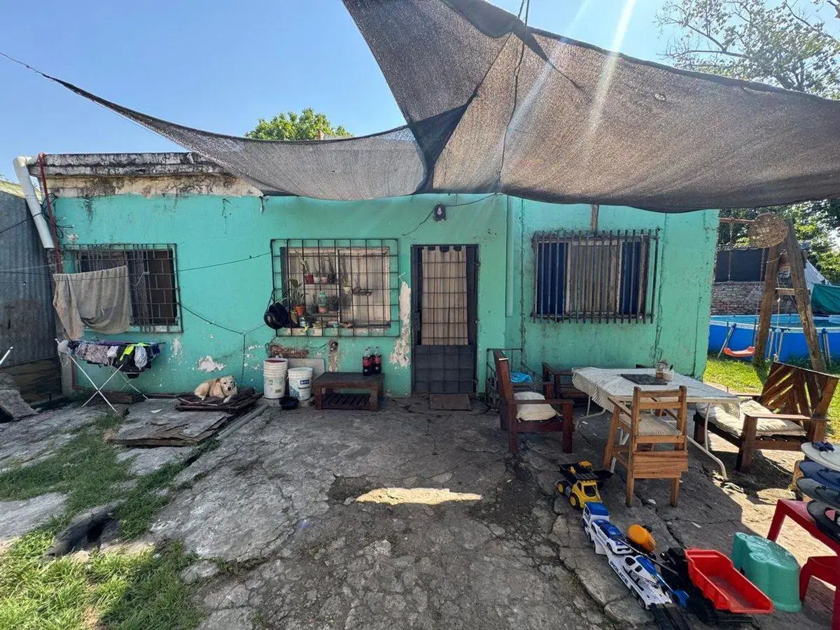CASA EN VENTA 3 AMB EN RICARDO ROJAS 3