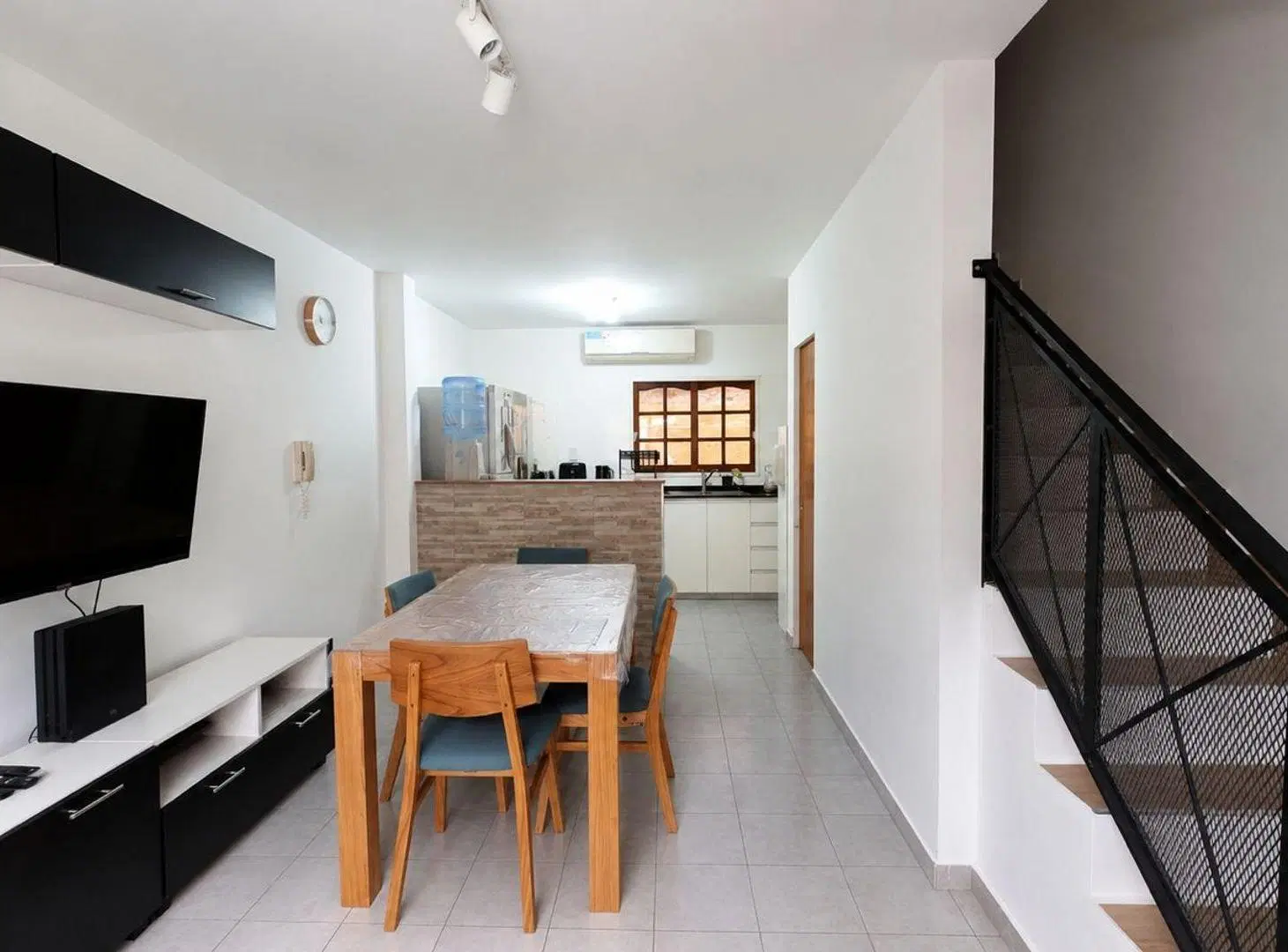 VENTA DÚPLEX 3 AMB C/PATIO Y COCH M. CORONADO 4