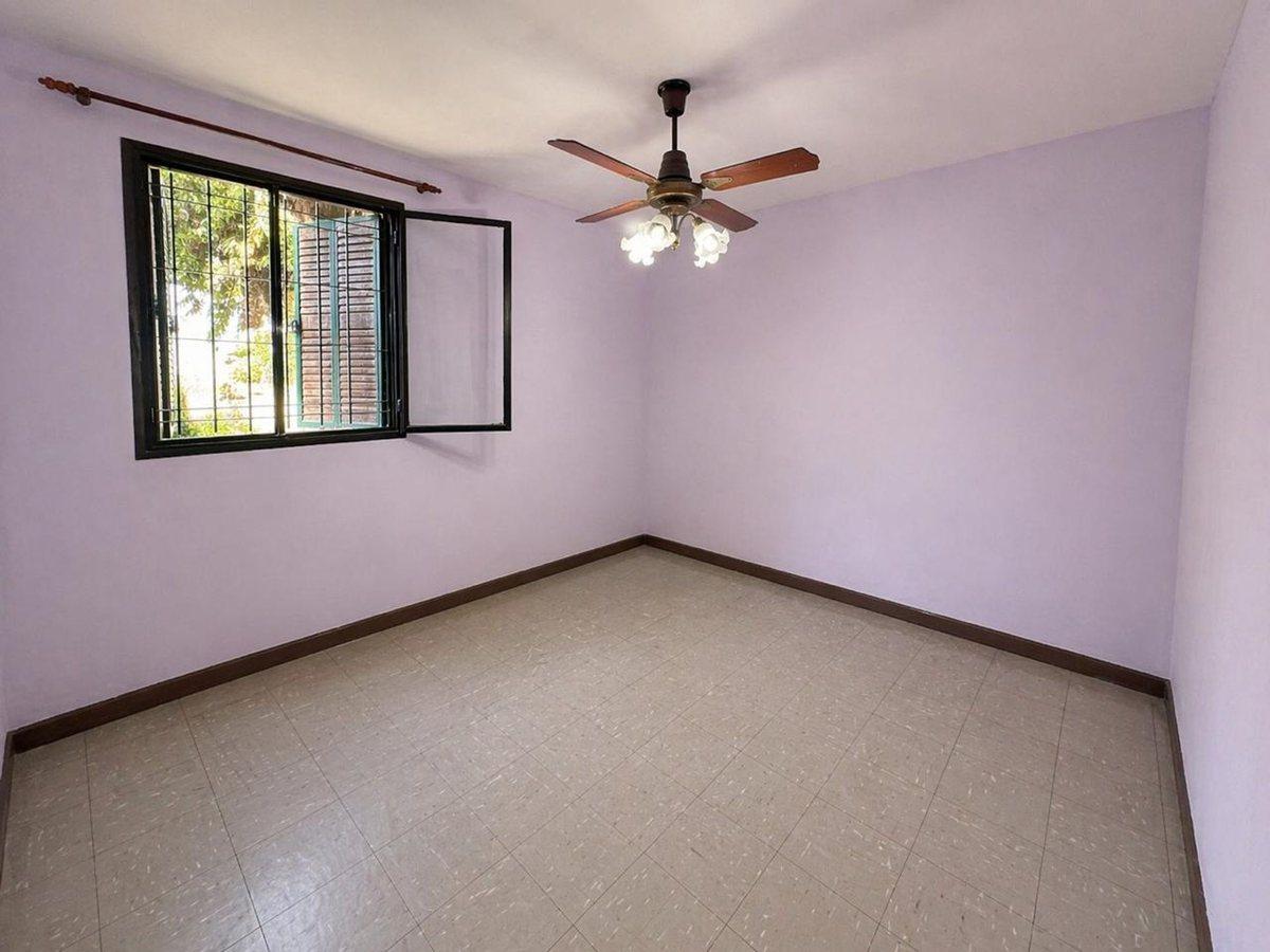Foto de VENTA DEPTO 3 AMB PB HAEDO FRENTE A UTN, imagen 4