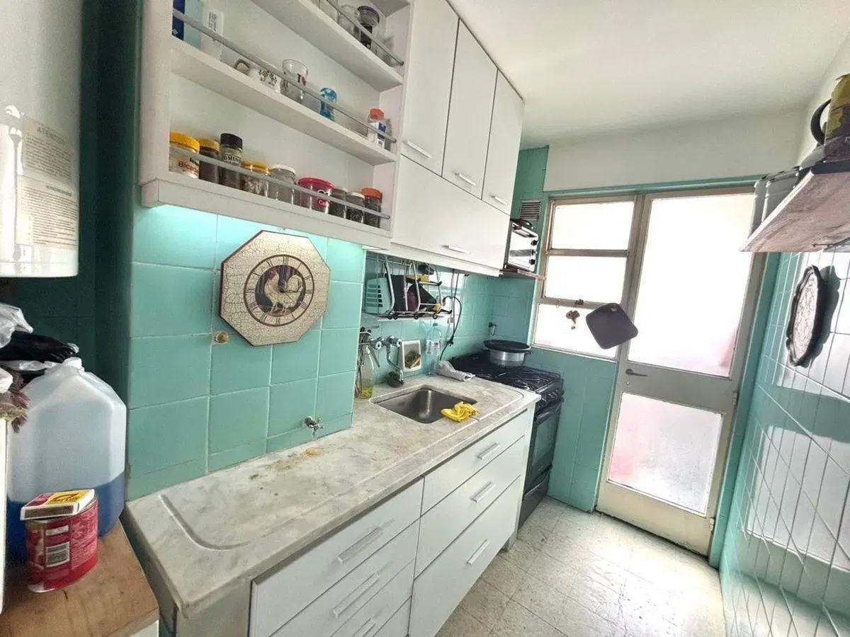 Venta depto 3 amb con balcón 4