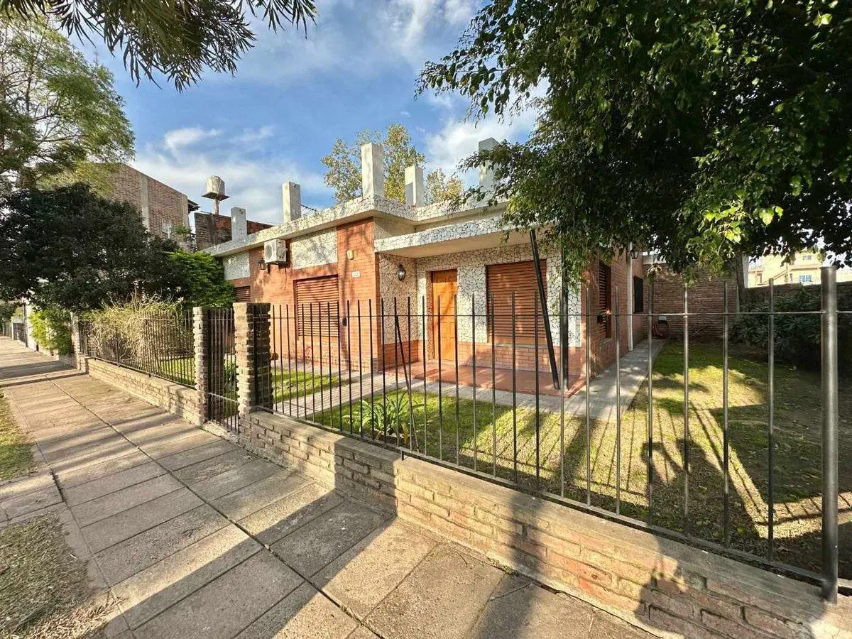 VENTA CASA 3AMB+LOCAL VILLA TESEI/ APTO CREDITO 3