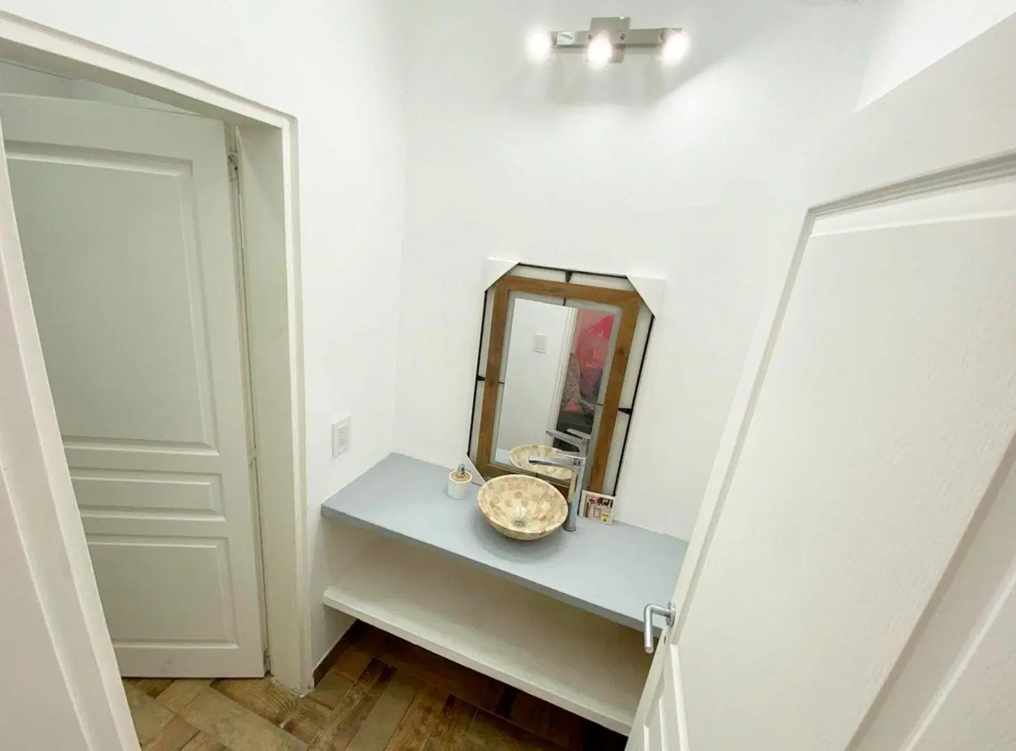 VENTA CASA TIPO LOFT LA REJA CON PILETA- IMPECABLE 4
