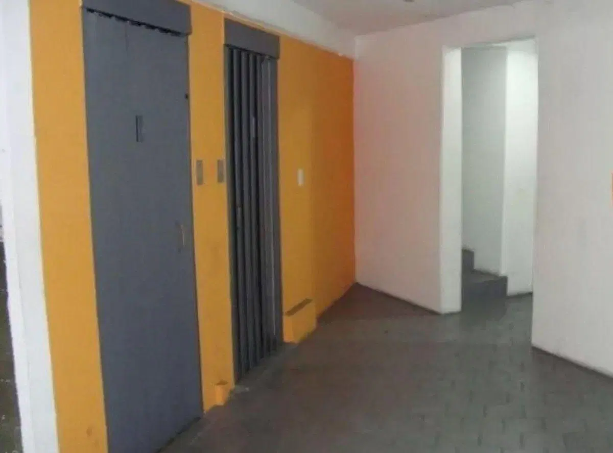 VENTA COCHERA ONCE - APTO UTILITARIOS ALTURA 2.40M 5