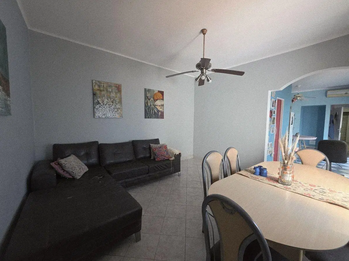 VENTA CASA 4 AMB CON TERRAZA EN TROPEZÓN PERMUTA 2