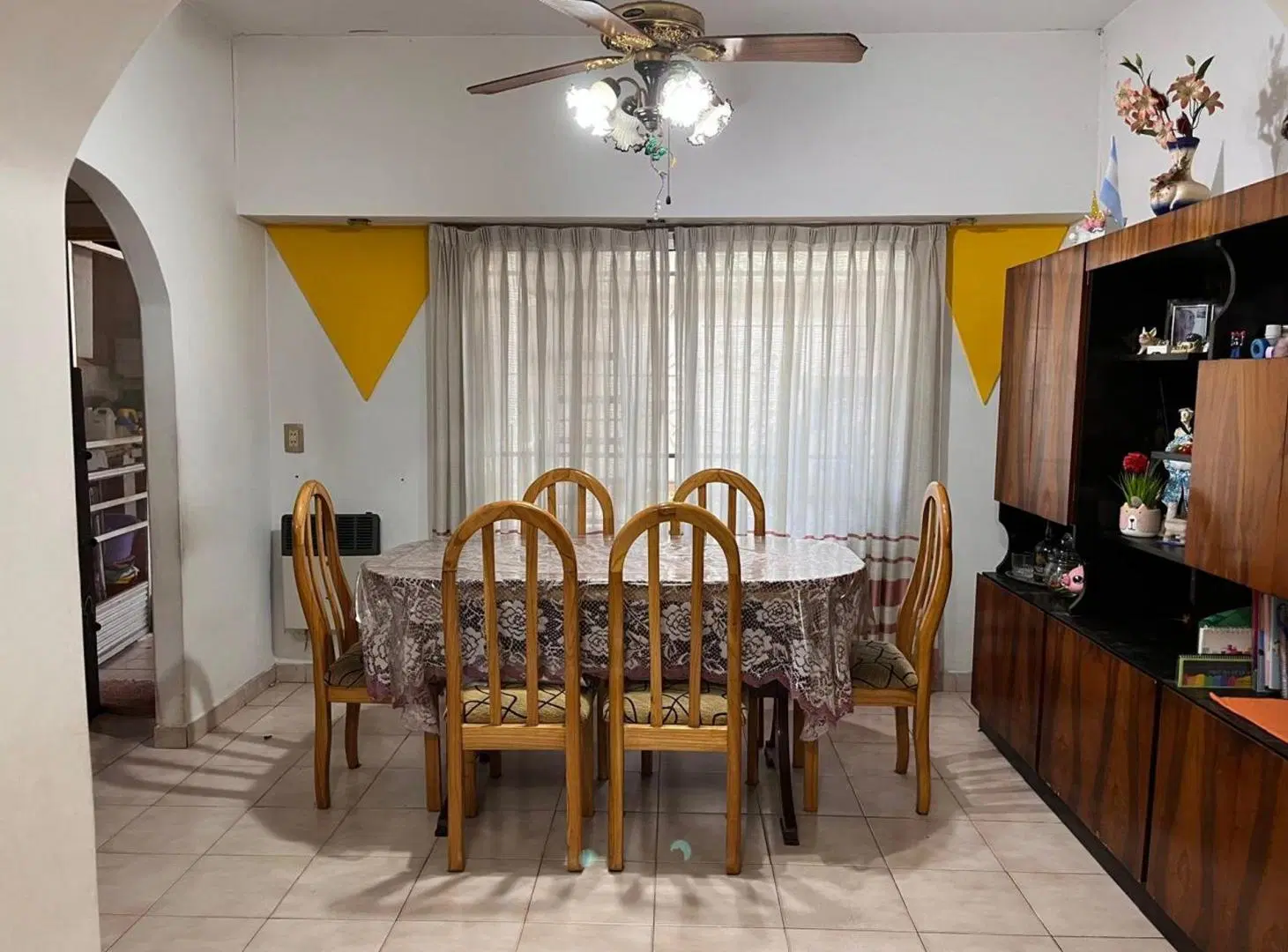 CASA EN VENTA 4 AMBIENTES EN MARTIN CORONADO 2