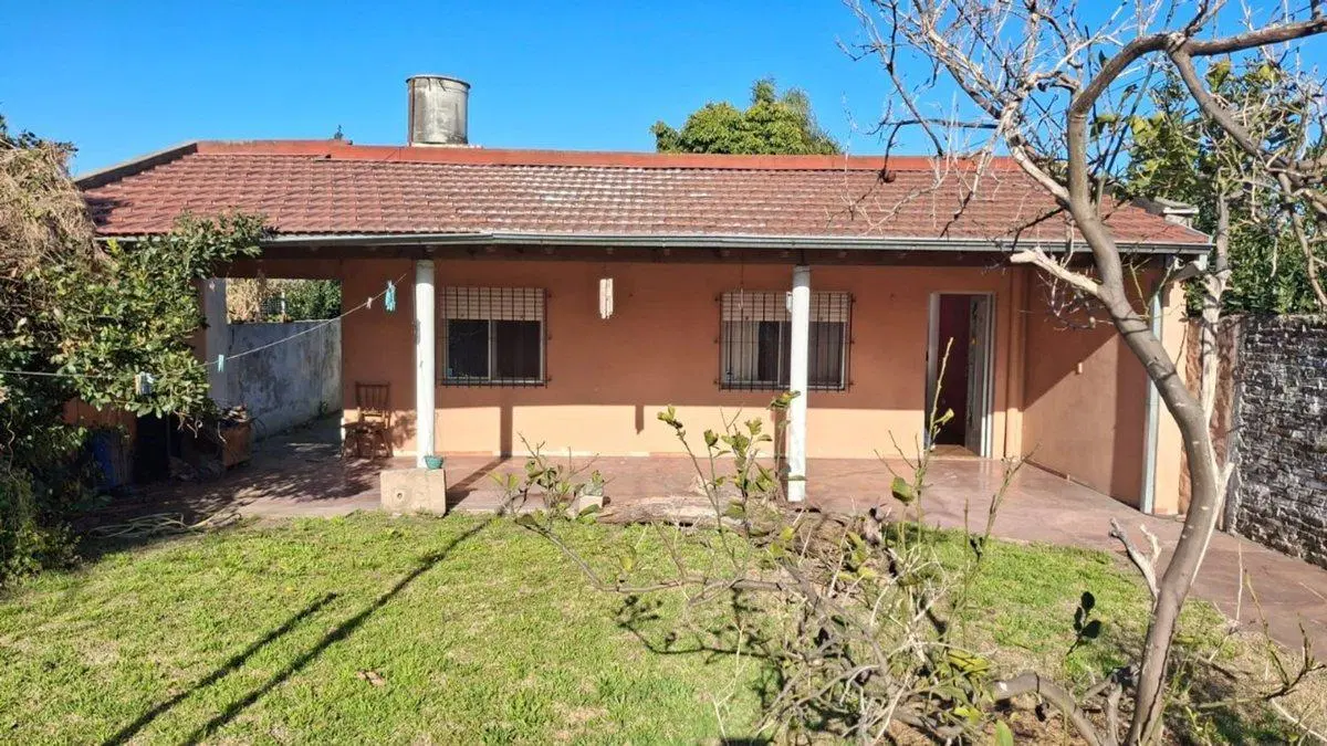 Casa en Venta . villa Tesei. Hurlingham . 3