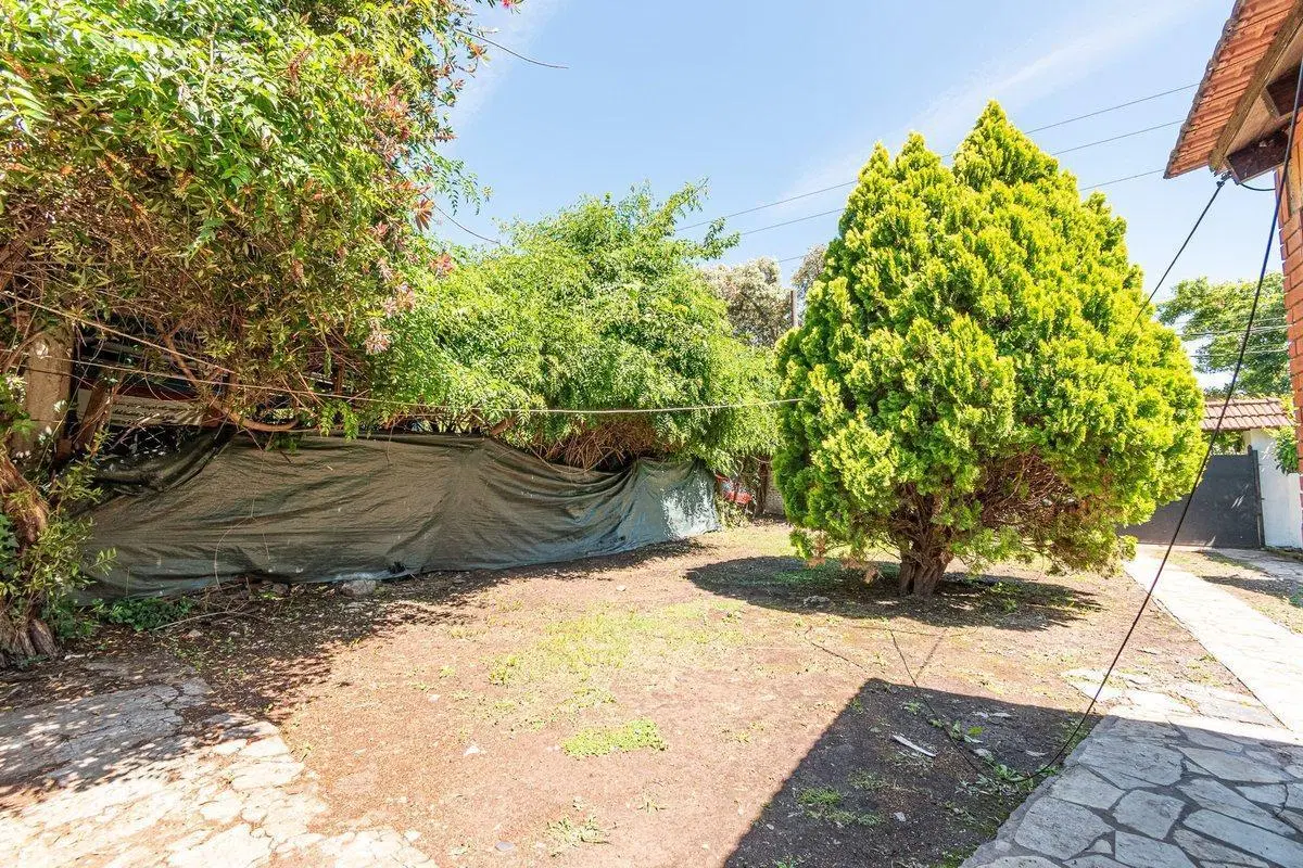 VENTA CASA 3 AMB. JARDIN, COCHERA . MONTE GRANDE 2