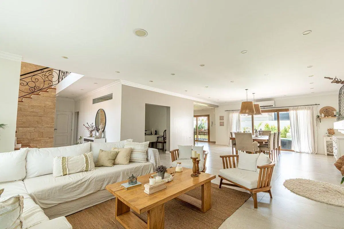 Venta Imponente Casa Barrio El Resguardo - C.Evita 4