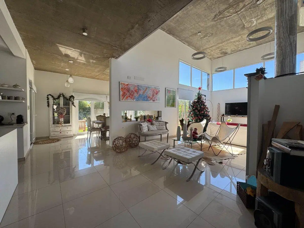 VENTA CASA 5 AMB - PILETA BARRIO BARBARITAS HIDROM 3