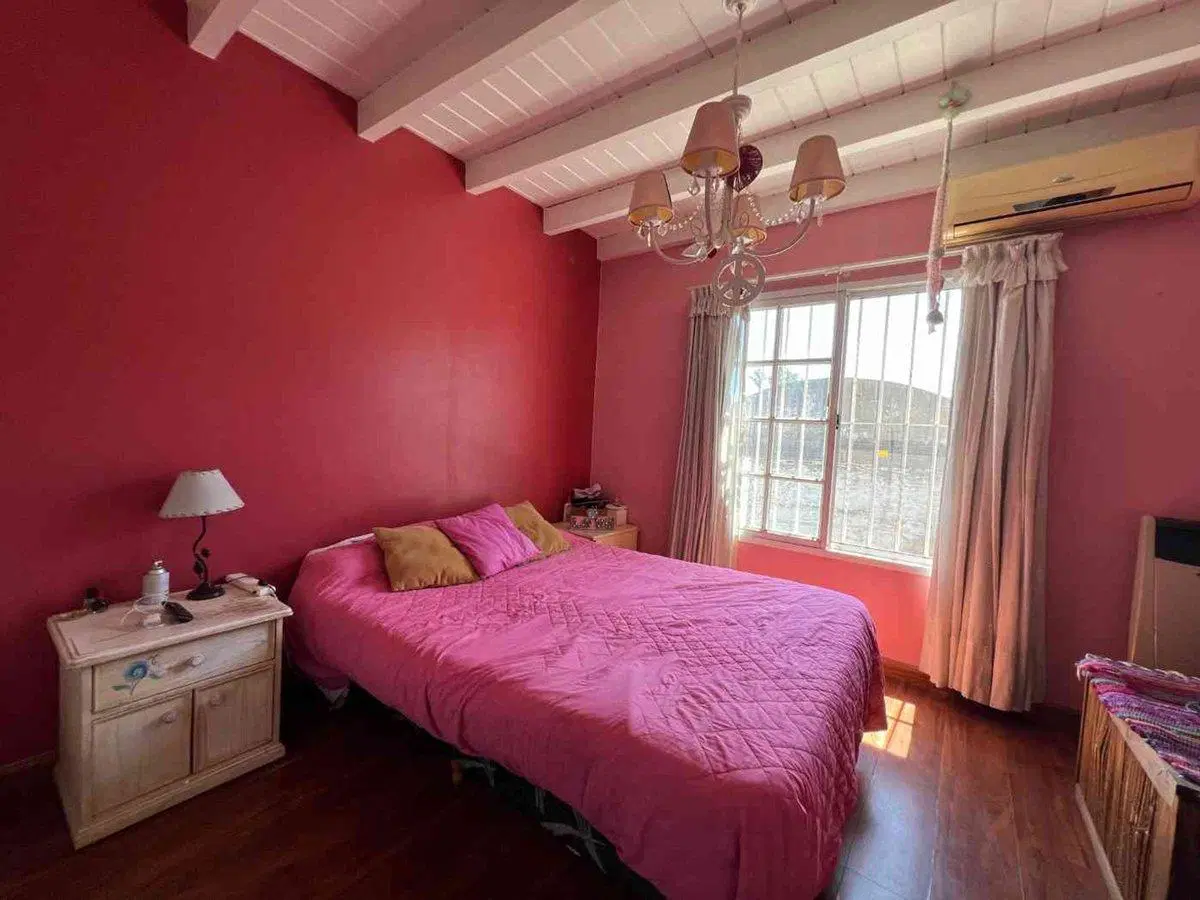 CASA VENTA TRIPLEX EN BARRIO EL MIRADOR HURLINGHAM 2