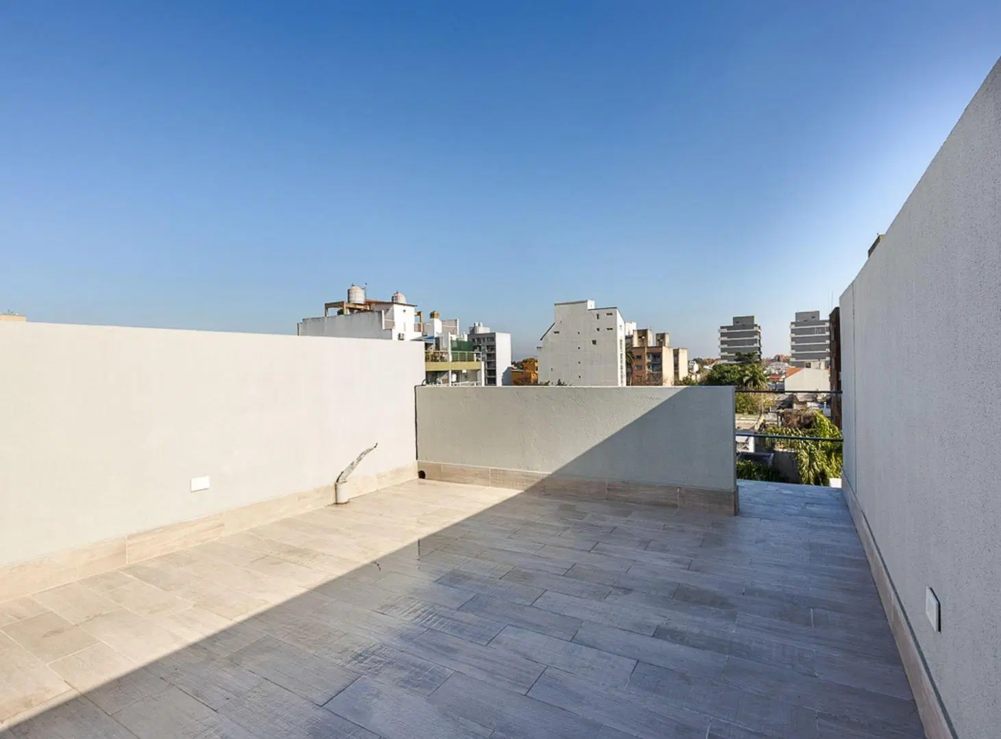 Depto 2 ambientes en duplex con Cochera y Terraza 5