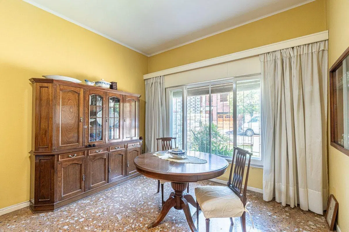 Venta Casa, 3 Amb, Hurlingham, c/garage, patio 5