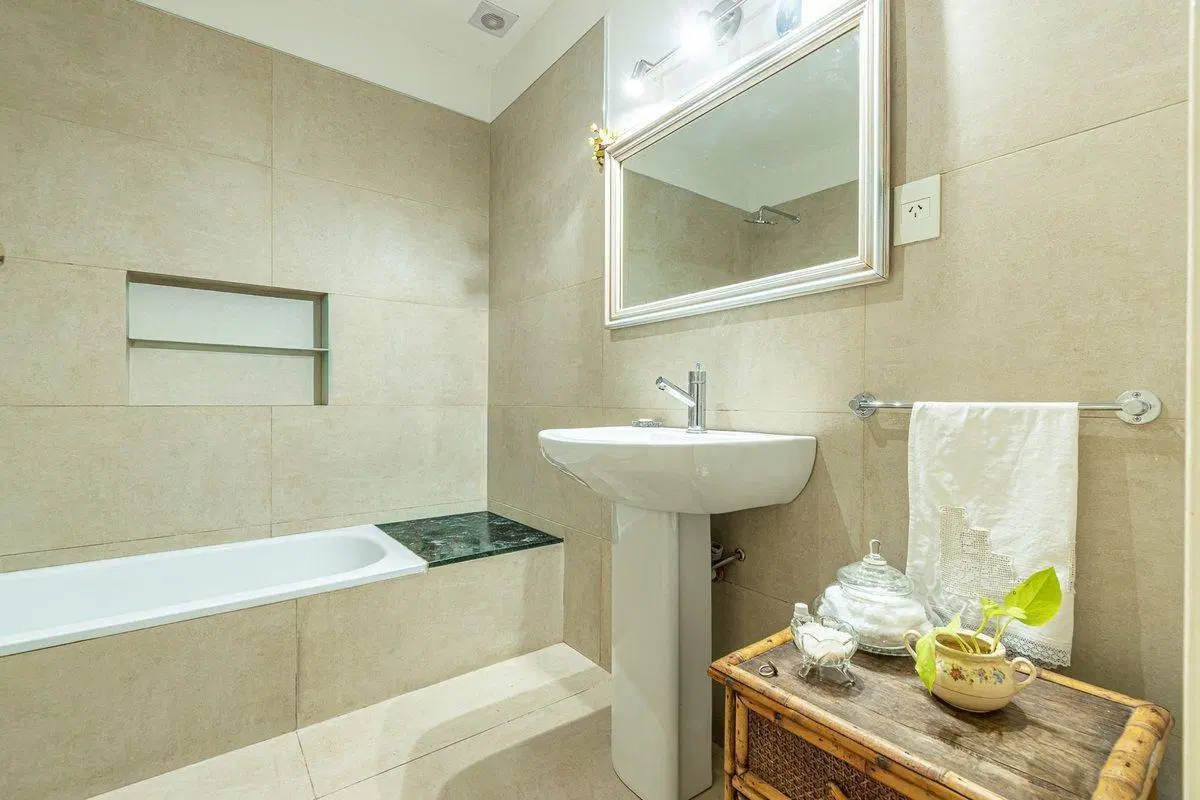 Venta Casa, 3 Amb, Hurlingham, c/garage, patio 2