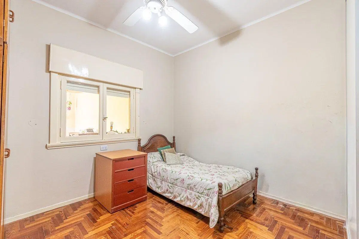 Venta Casa, 3 Amb, Hurlingham, c/garage, patio 4