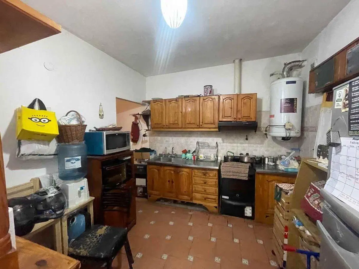 Venta Casa 3 Amb, Hurlingham. c/Local. Gran Lote 4