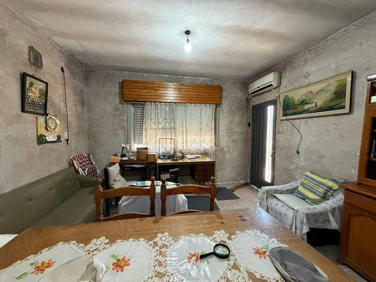 VENTA CASA 3 AMBIENTES CASTELAR SUR - APTA CRÉDITO 5