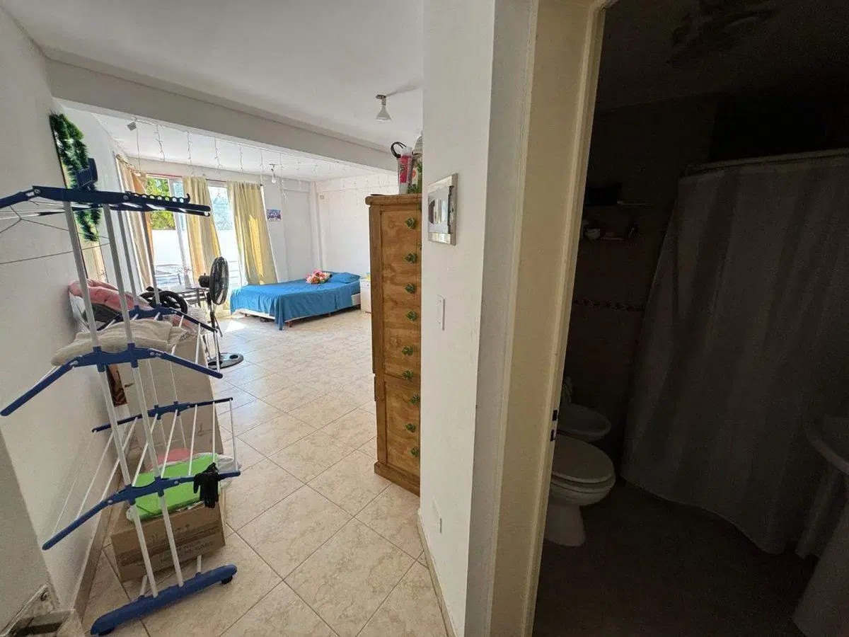 VENTA DEPTO MONOAMBIENTE CON COCHERA MORENO CENTRO 4