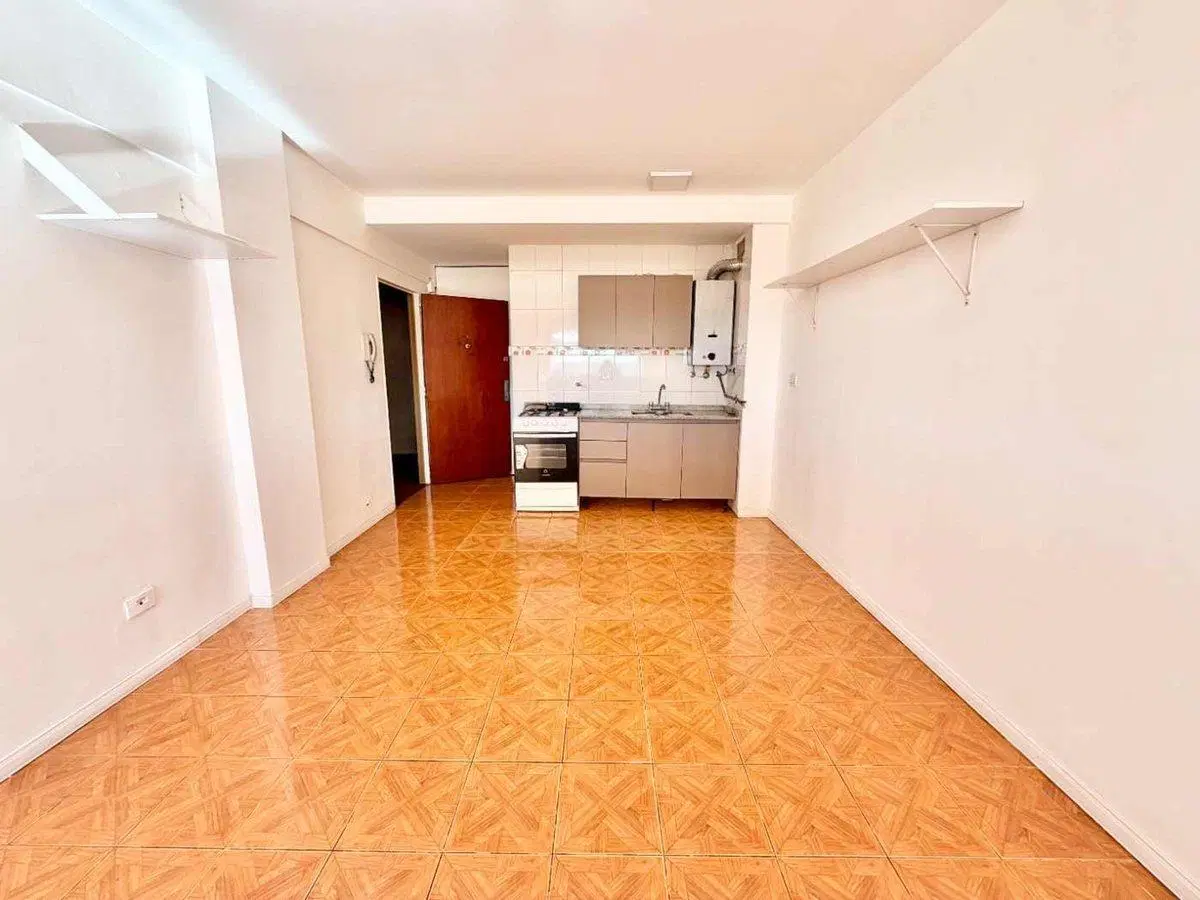 VENTA MONOAMB 39m2 - BALCÓN - FRENTE - SAENZ PEÑA 3