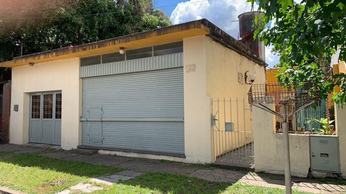 Venta Casa 4 amb en Hurlingham c/ local y garage