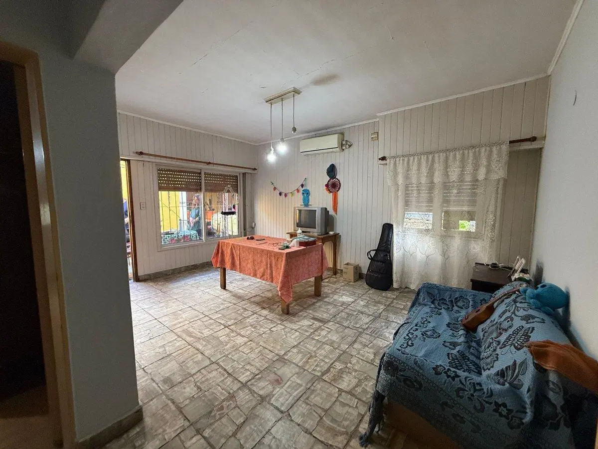 Venta Casa 4 amb en  Hurlingham c/ local y garage 2