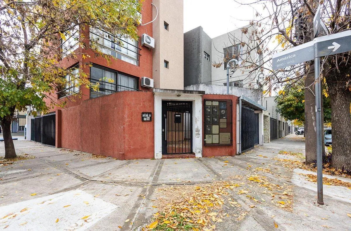 Venta depto 2 amb - Haedo -  Luminoso - cochera 5