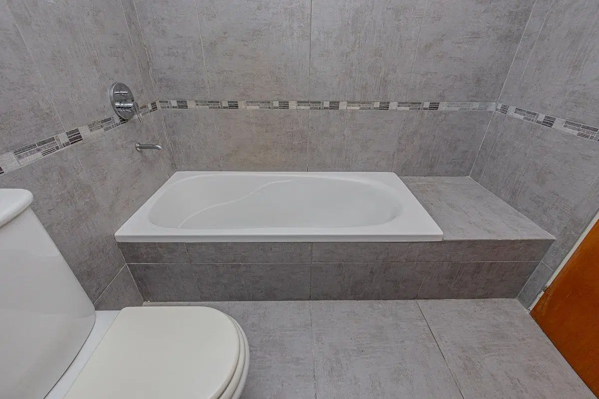 Depto 2 ambientes V Sarmiento  con cochera privada 3