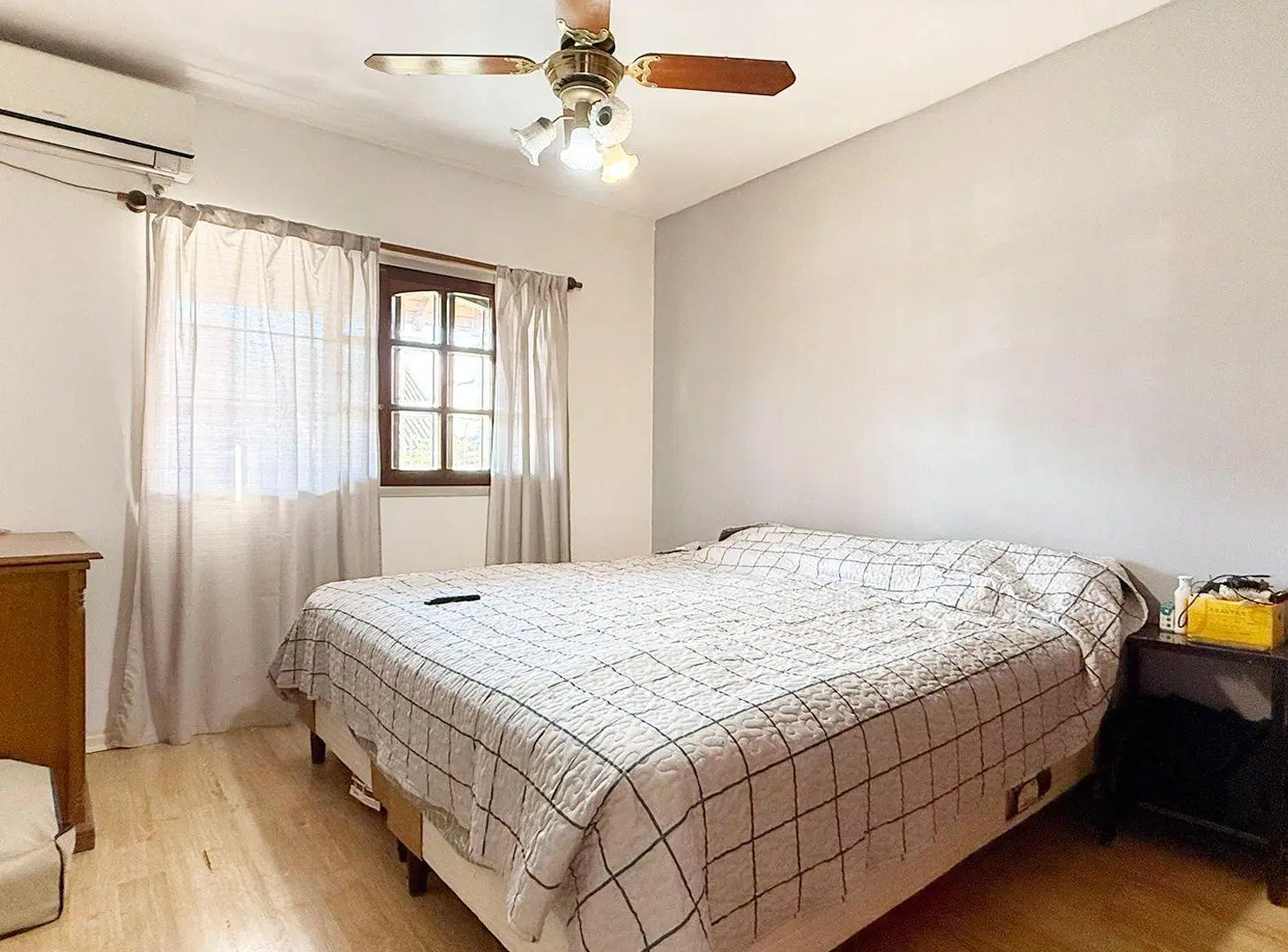 VENTA CASA 4 AMB HURLINGHAM LOTE 440 M2 C/ PILETA 2
