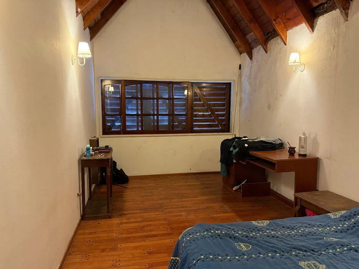 Venta casa 5 amb.  Hurlingham, Apto Credito 4