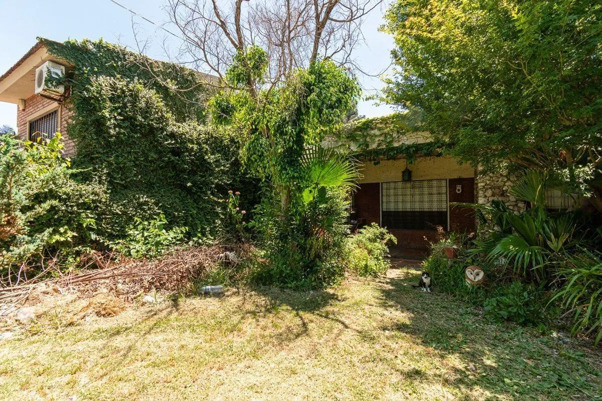 VENTA PROPIEDAD 4 AMB ZONA ITUZAINGO A REFACCIONAR 3