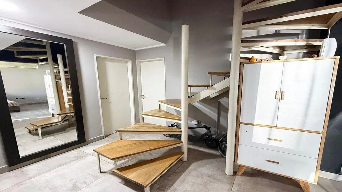 VENTA CASA 4 AMB EN CASTELAR CON QUINCHO Y PILETA 4