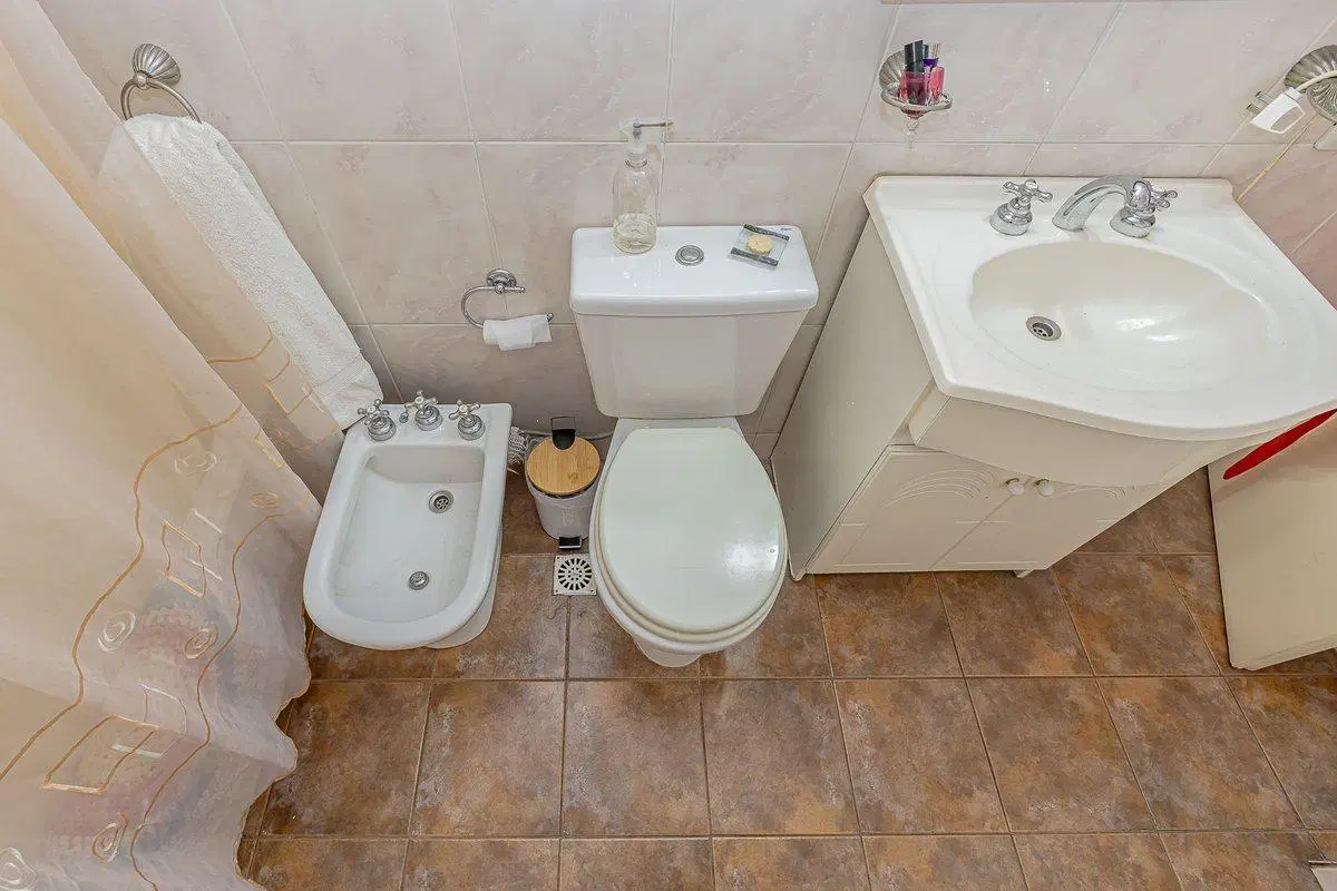 Venta dpto 2 amb- con Balcón al Frente Ramos Mejía 4
