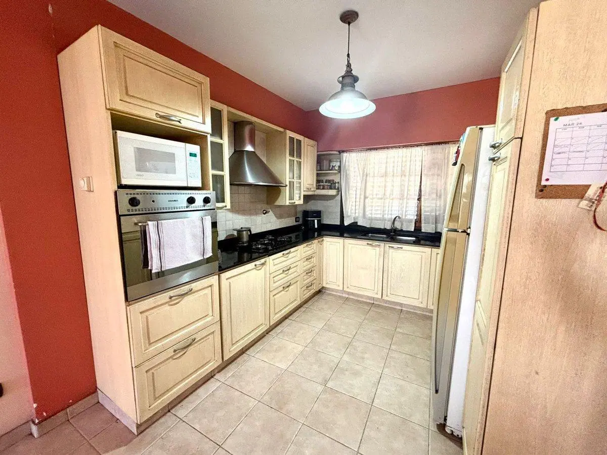 Venta Casa 4 amb - parque y pileta - Ramos Mejía 2