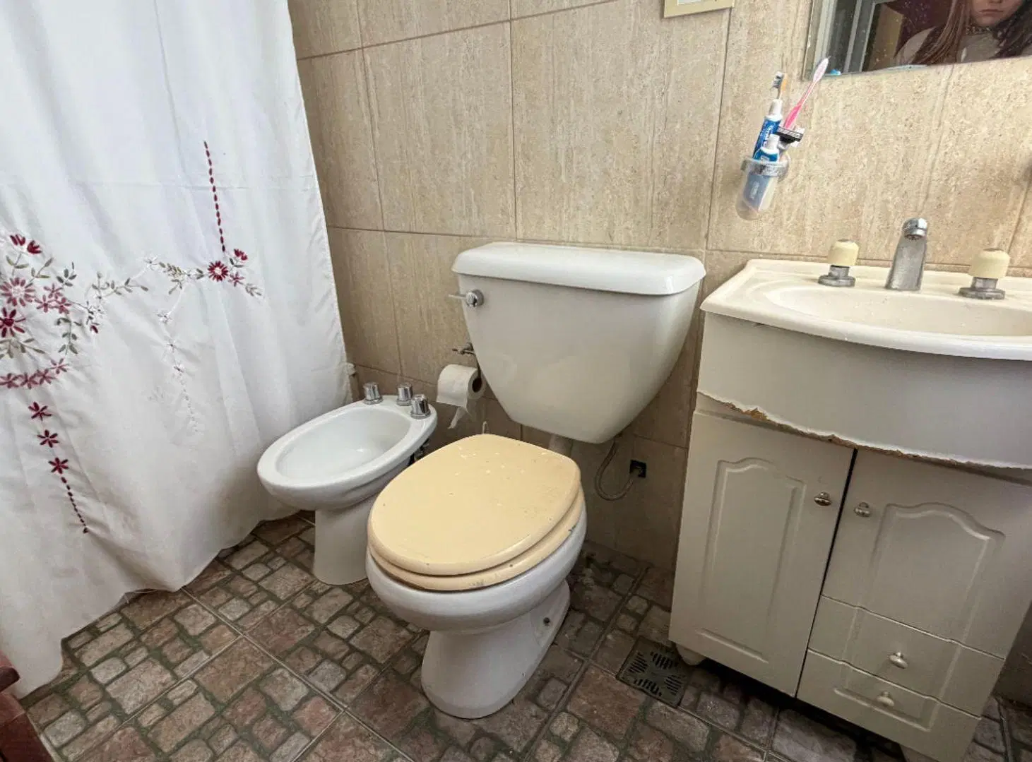 VENTA DPTO 3 AMB CON BALCON Y COCHERA EN BECCAR 5
