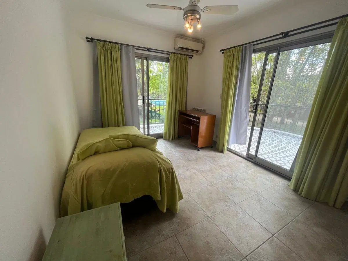 VENTA CASA 5 AMBIENTES - COMPLEJO TIEMPO LIBRE 8
