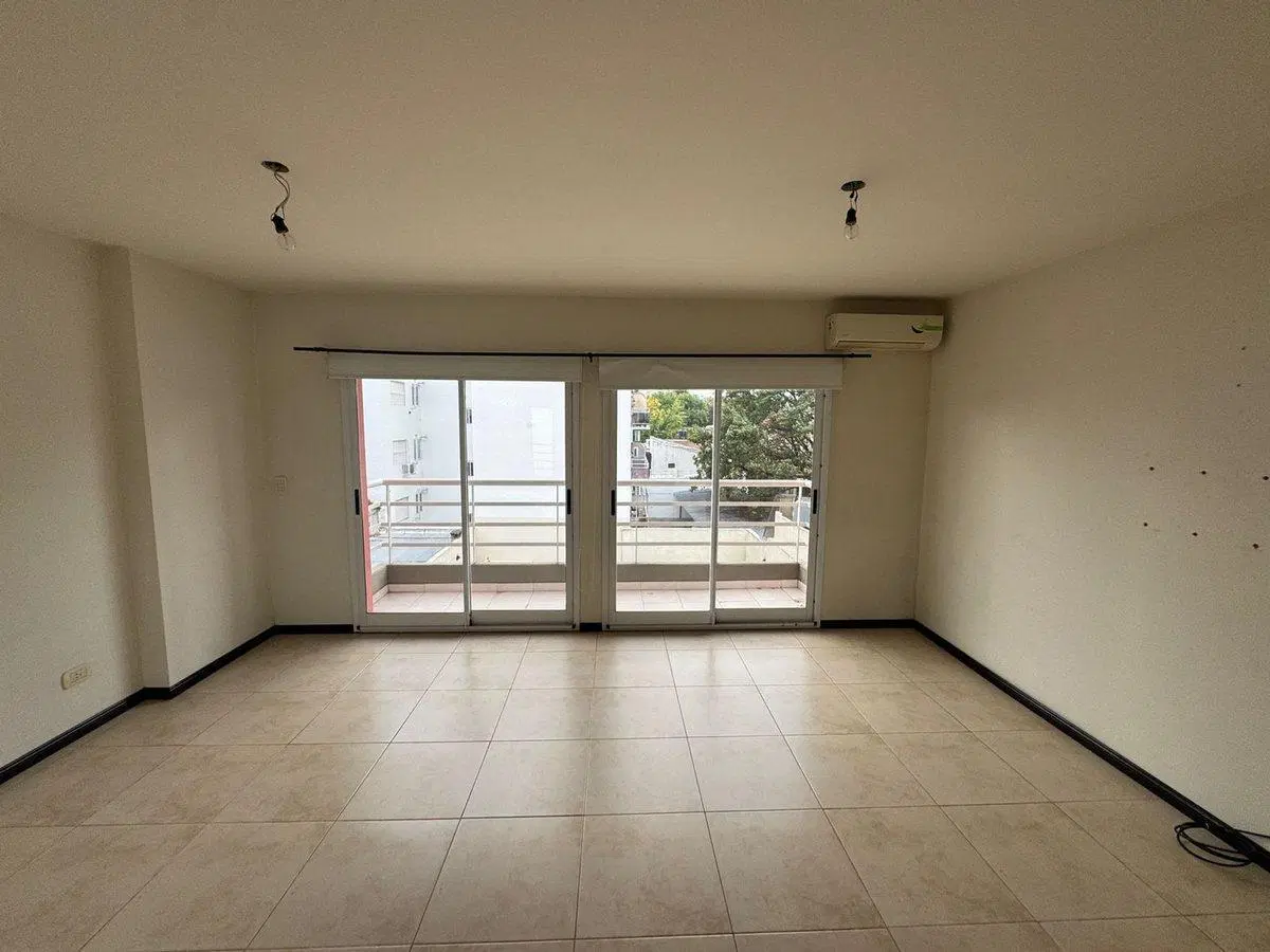 ALQUILER MONOAMBIENTE EN MORÓN CON COCHERA 5