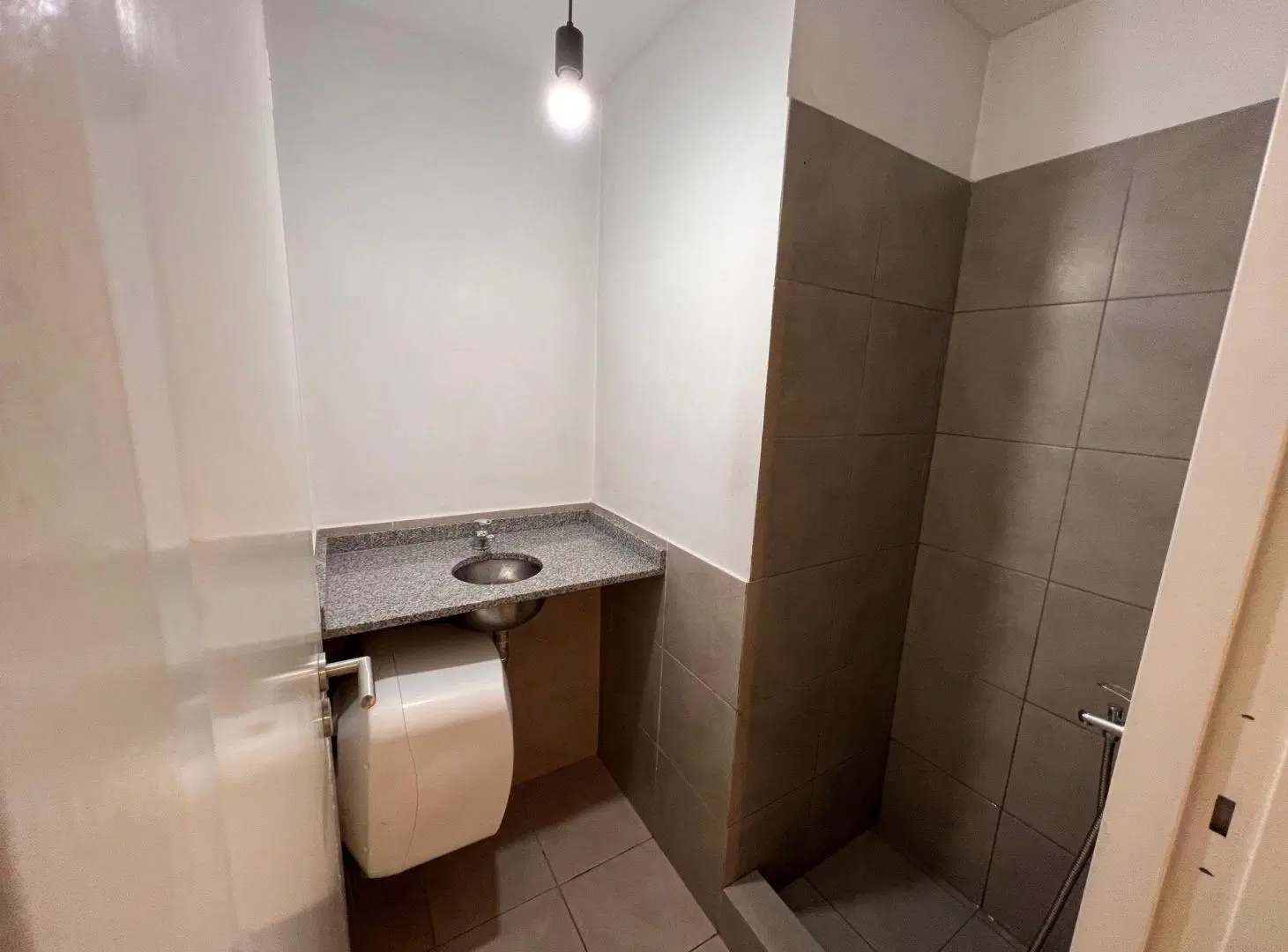 VENTA MONOAMBIENTE EXCELENTE OPORTUNIDAD CONSTITUC 3