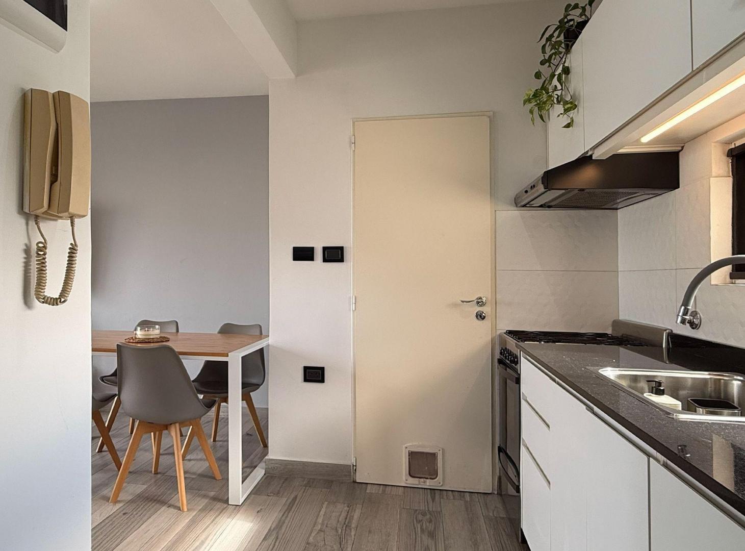 Foto de VENTA DEPTO CABALLITO 2 AMB-BALCÓN TERRAZA-SUITE, imagen 2