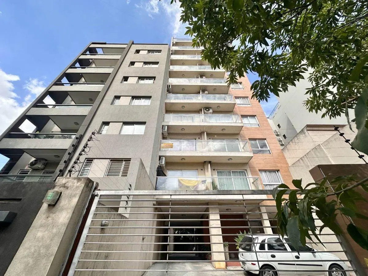 VENTA MONOAMB. DIVISIBLE C/BALCÓN - FRENTE -MORÓN 5