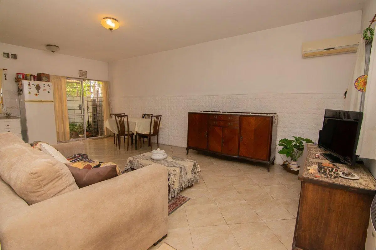VENTA PH ITUZAINGO 4 AMB. COCHERA, PATIO APTO CRED 8