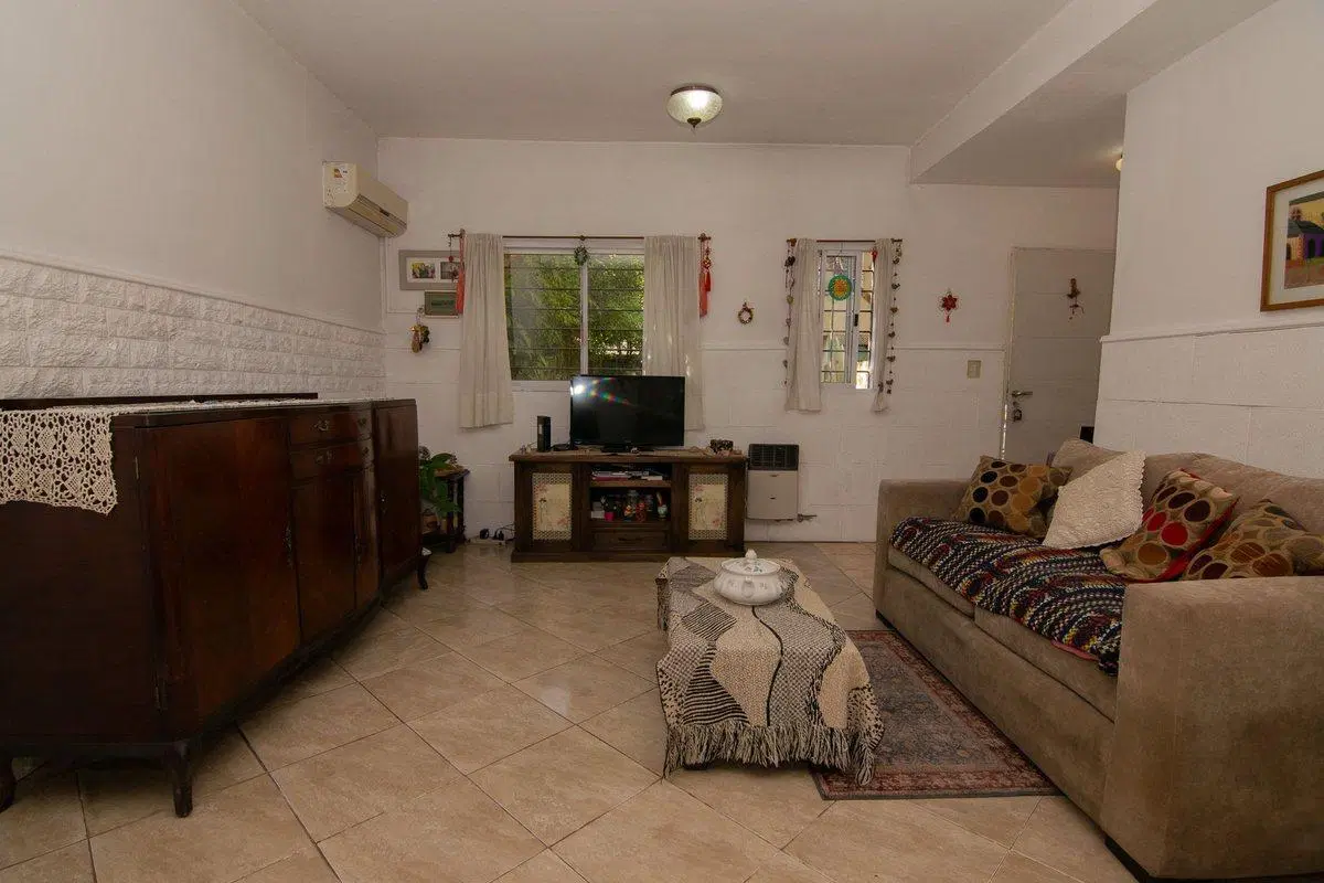 VENTA PH ITUZAINGO 4 AMB. COCHERA, PATIO APTO CRED 4