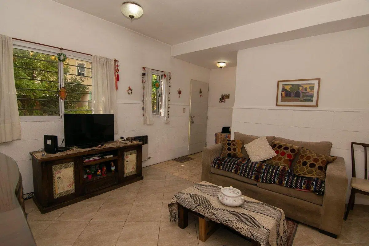 VENTA PH ITUZAINGO 4 AMB. COCHERA, PATIO APTO CRED 5