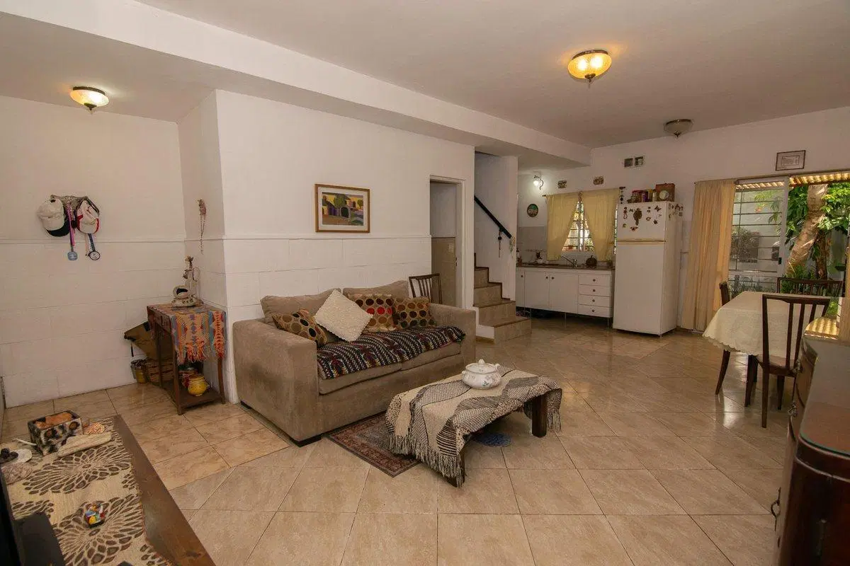 VENTA PH ITUZAINGO 4 AMB. COCHERA, PATIO APTO CRED 2