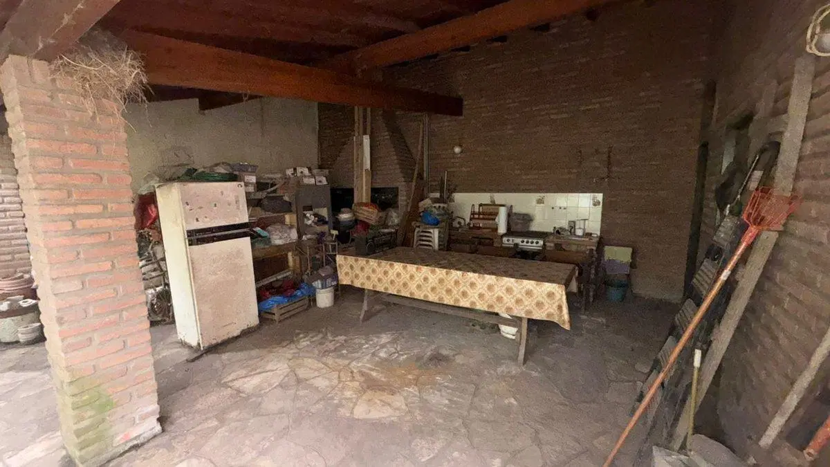 VENTA LOCAL SOBRE AVENIDA EN PALOMAR 5