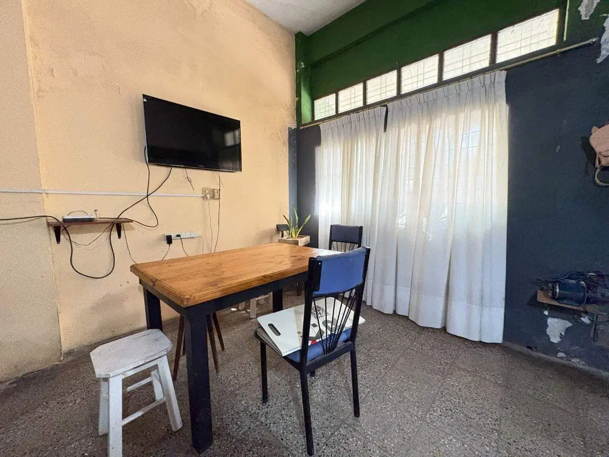 Venta Casa 6 ambientes cochera Rafael Castillo 2